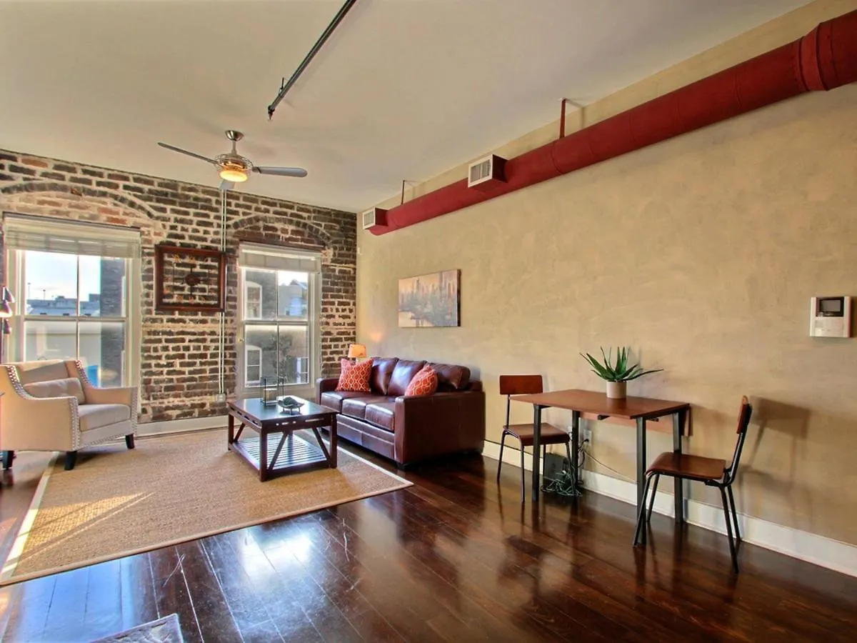 Soho Suite Savannah